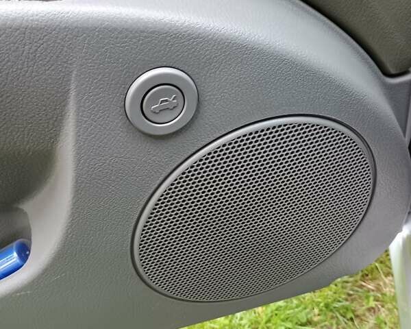 Серый Шевроле Лачетти, объемом двигателя 1.6 л и пробегом 238 тыс. км за 3850 $, фото 29 на Automoto.ua