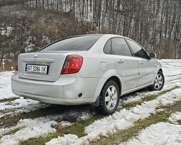 Серый Шевроле Лачетти, объемом двигателя 1.8 л и пробегом 165 тыс. км за 4000 $, фото 3 на Automoto.ua