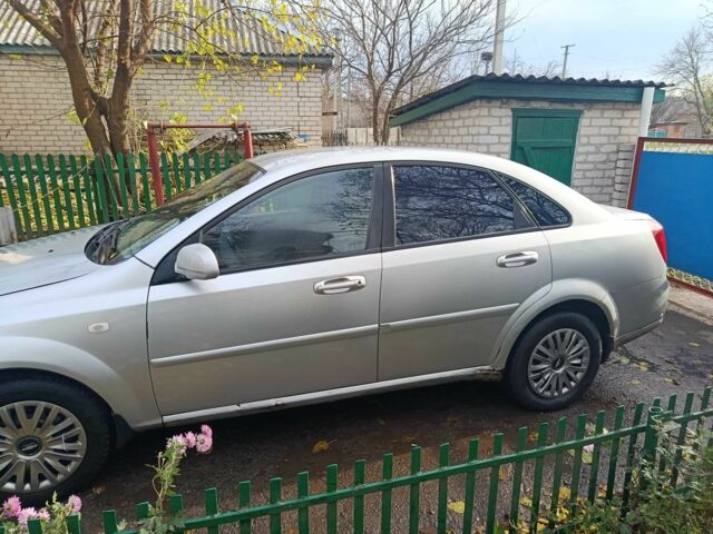 Серый Шевроле Лачетти, объемом двигателя 1.8 л и пробегом 300 тыс. км за 3500 $, фото 5 на Automoto.ua