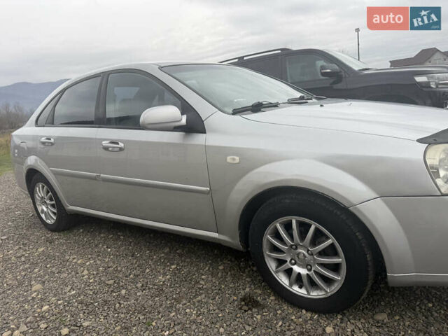 Серый Шевроле Лачетти, объемом двигателя 1.8 л и пробегом 300 тыс. км за 2800 $, фото 6 на Automoto.ua