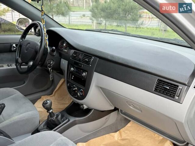 Серый Шевроле Лачетти, объемом двигателя 1.8 л и пробегом 65 тыс. км за 4800 $, фото 8 на Automoto.ua