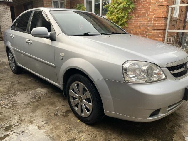 Сірий Шевроле Лачетті, об'ємом двигуна 1.8 л та пробігом 198 тис. км за 4000 $, фото 4 на Automoto.ua