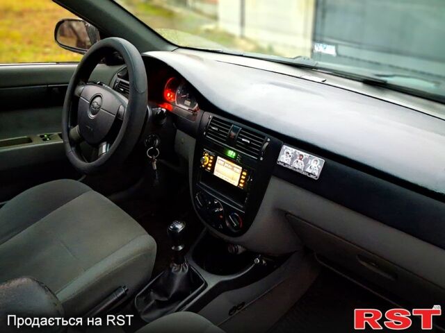 Серый Шевроле Лачетти, объемом двигателя 1.6 л и пробегом 280 тыс. км за 2600 $, фото 5 на Automoto.ua