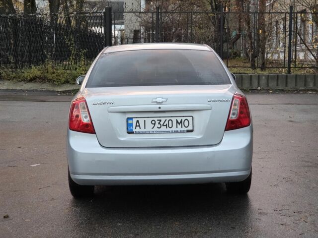 Серый Шевроле Лачетти, объемом двигателя 1.8 л и пробегом 199 тыс. км за 4200 $, фото 3 на Automoto.ua