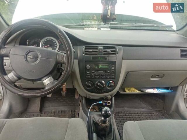 Серый Шевроле Лачетти, объемом двигателя 1.6 л и пробегом 316 тыс. км за 4000 $, фото 4 на Automoto.ua