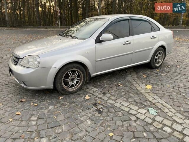 Серый Шевроле Лачетти, объемом двигателя 1.8 л и пробегом 224 тыс. км за 3200 $, фото 1 на Automoto.ua