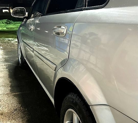 Сірий Шевроле Лачетті, об'ємом двигуна 1.8 л та пробігом 370 тис. км за 3550 $, фото 7 на Automoto.ua