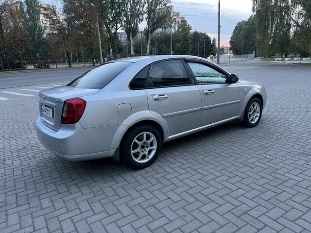 Серый Шевроле Лачетти, объемом двигателя 1.6 л и пробегом 290 тыс. км за 3850 $, фото 6 на Automoto.ua