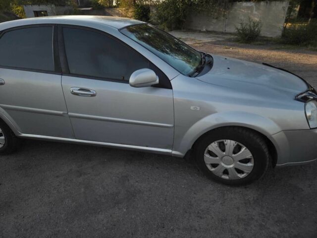 Серый Шевроле Лачетти, объемом двигателя 1.8 л и пробегом 240 тыс. км за 3650 $, фото 9 на Automoto.ua