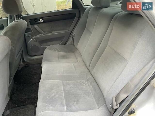 Серый Шевроле Лачетти, объемом двигателя 1.8 л и пробегом 224 тыс. км за 3200 $, фото 18 на Automoto.ua