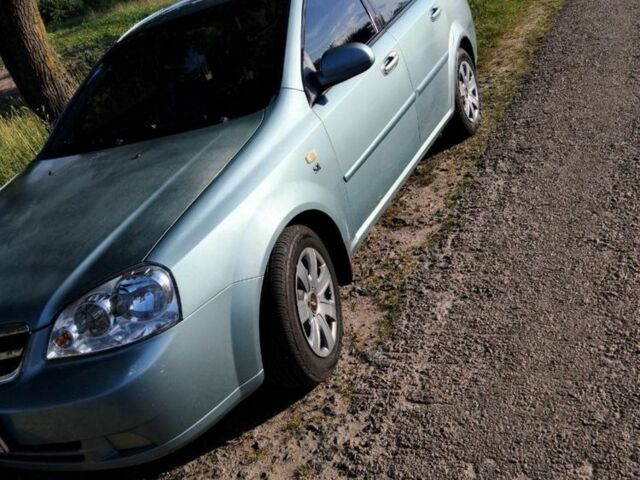 Серый Шевроле Лачетти, объемом двигателя 1.8 л и пробегом 213 тыс. км за 3800 $, фото 2 на Automoto.ua