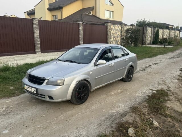 Сірий Шевроле Лачетті, об'ємом двигуна 1.6 л та пробігом 250 тис. км за 1550 $, фото 2 на Automoto.ua