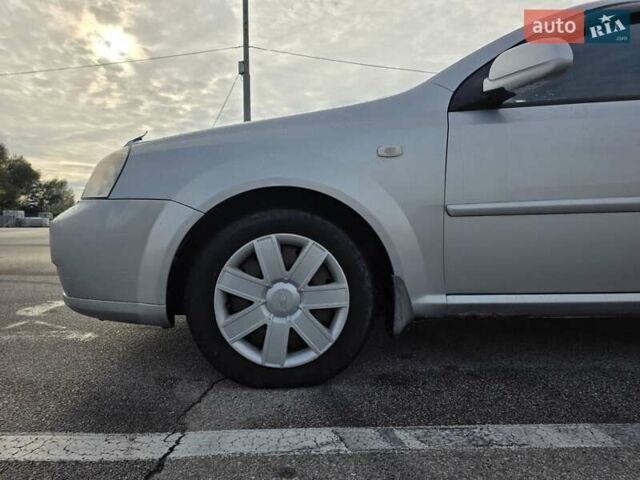 Сірий Шевроле Лачетті, об'ємом двигуна 1.8 л та пробігом 167 тис. км за 4000 $, фото 3 на Automoto.ua