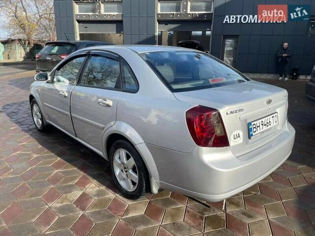 Серый Шевроле Лачетти, объемом двигателя 1.8 л и пробегом 225 тыс. км за 4400 $, фото 4 на Automoto.ua