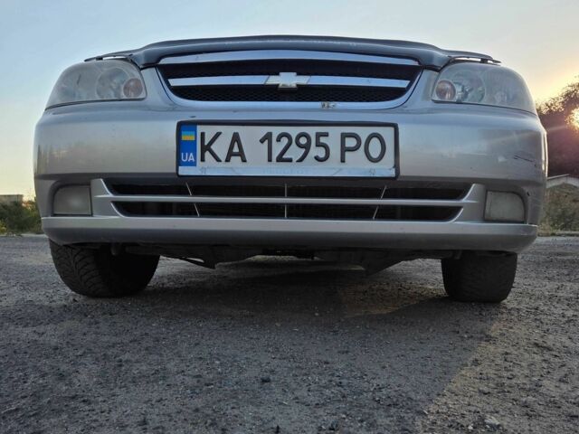Серый Шевроле Лачетти, объемом двигателя 1.8 л и пробегом 240 тыс. км за 3650 $, фото 6 на Automoto.ua