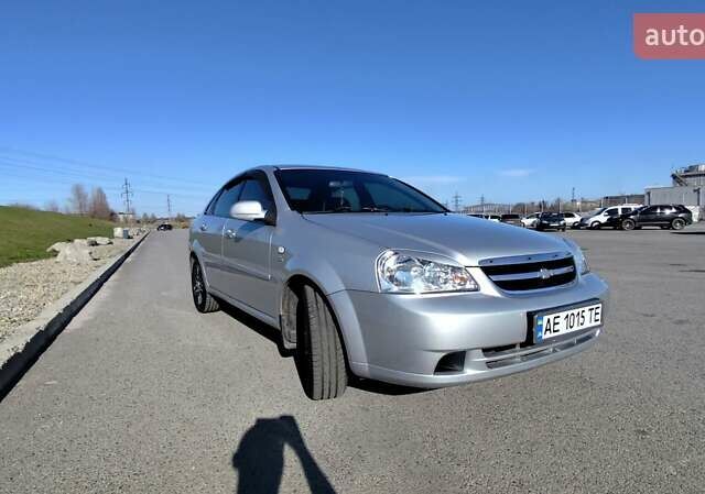 Сірий Шевроле Лачетті, об'ємом двигуна 1.8 л та пробігом 220 тис. км за 5600 $, фото 14 на Automoto.ua