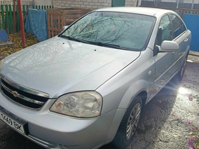 Серый Шевроле Лачетти, объемом двигателя 1.8 л и пробегом 300 тыс. км за 3500 $, фото 1 на Automoto.ua