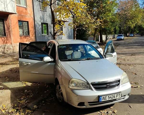 Серый Шевроле Лачетти, объемом двигателя 1.8 л и пробегом 360 тыс. км за 3700 $, фото 12 на Automoto.ua