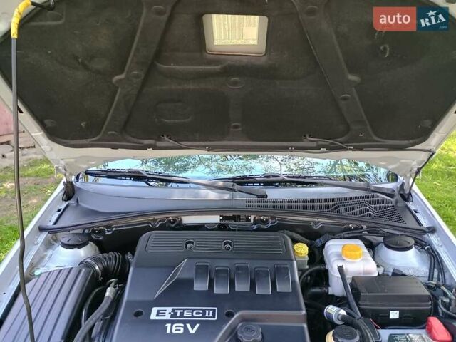 Сірий Шевроле Лачетті, об'ємом двигуна 1.6 л та пробігом 238 тис. км за 3999 $, фото 51 на Automoto.ua