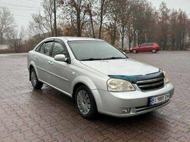 Сірий Шевроле Лачетті, об'ємом двигуна 1.8 л та пробігом 230 тис. км за 3800 $, фото 4 на Automoto.ua