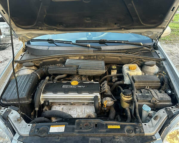 Серый Шевроле Лачетти, объемом двигателя 1.8 л и пробегом 122 тыс. км за 4700 $, фото 25 на Automoto.ua