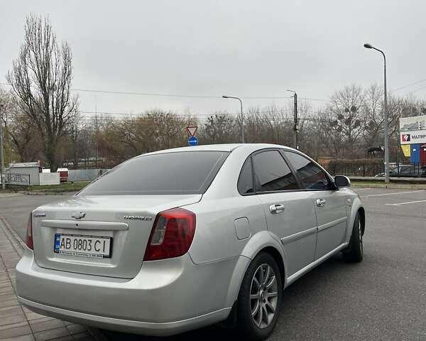 Сірий Шевроле Лачетті, об'ємом двигуна 1.6 л та пробігом 240 тис. км за 4400 $, фото 3 на Automoto.ua