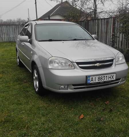Серый Шевроле Лачетти, объемом двигателя 1.8 л и пробегом 209 тыс. км за 3700 $, фото 4 на Automoto.ua