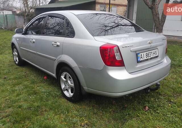Серый Шевроле Лачетти, объемом двигателя 1.8 л и пробегом 209 тыс. км за 3700 $, фото 27 на Automoto.ua