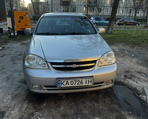 Серый Шевроле Лачетти, объемом двигателя 1.8 л и пробегом 122 тыс. км за 4700 $, фото 2 на Automoto.ua