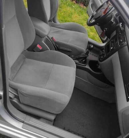 Серый Шевроле Лачетти, объемом двигателя 1.8 л и пробегом 209 тыс. км за 3700 $, фото 11 на Automoto.ua