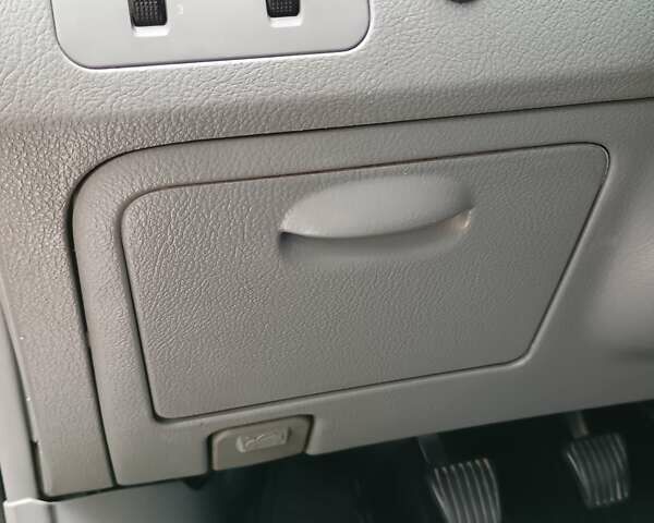 Серый Шевроле Лачетти, объемом двигателя 1.6 л и пробегом 238 тыс. км за 3850 $, фото 31 на Automoto.ua