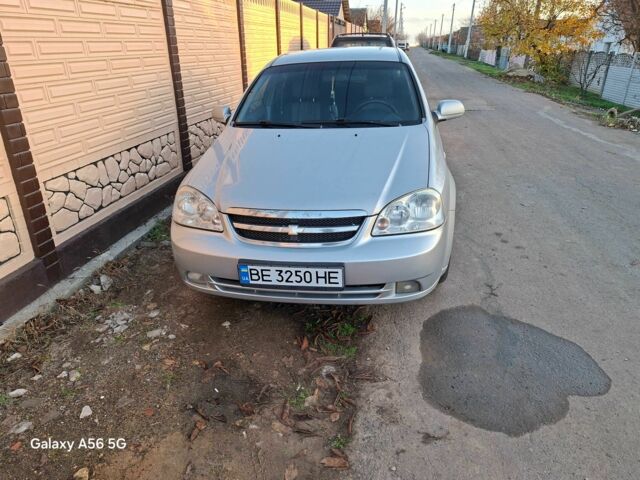 Серый Шевроле Лачетти, объемом двигателя 1.8 л и пробегом 189 тыс. км за 4500 $, фото 3 на Automoto.ua