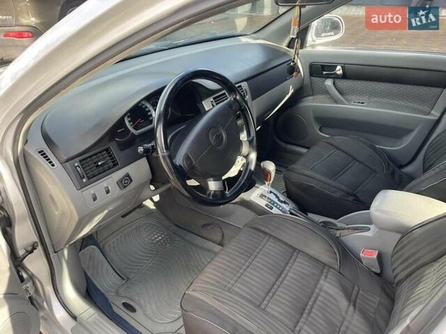 Серый Шевроле Лачетти, объемом двигателя 1.8 л и пробегом 225 тыс. км за 4400 $, фото 12 на Automoto.ua