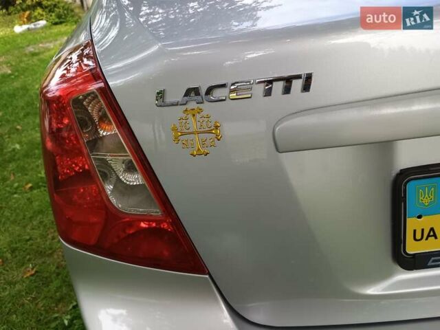 Сірий Шевроле Лачетті, об'ємом двигуна 1.6 л та пробігом 238 тис. км за 3999 $, фото 41 на Automoto.ua