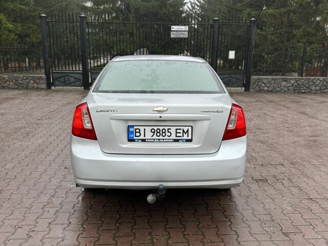 Сірий Шевроле Лачетті, об'ємом двигуна 1.8 л та пробігом 230 тис. км за 3800 $, фото 5 на Automoto.ua