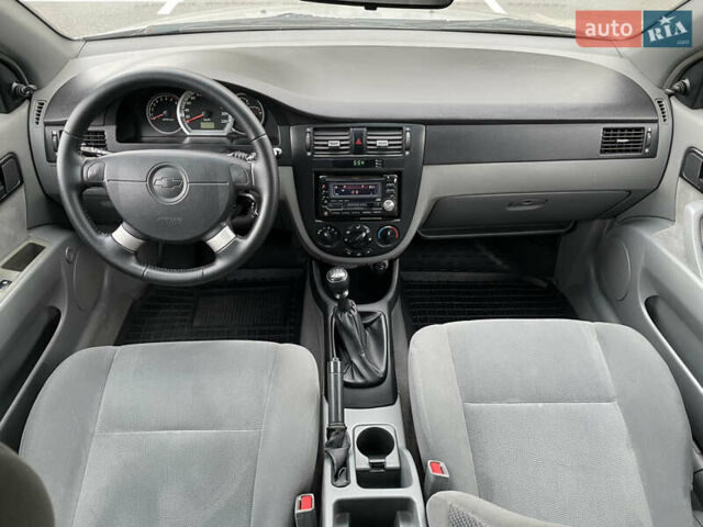 Серый Шевроле Лачетти, объемом двигателя 1.6 л и пробегом 144 тыс. км за 5300 $, фото 36 на Automoto.ua