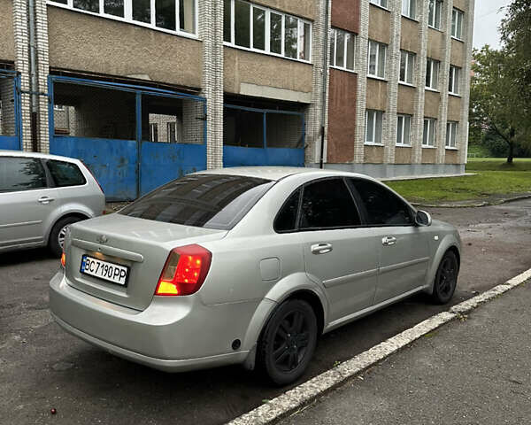 Серый Шевроле Лачетти, объемом двигателя 1.8 л и пробегом 259 тыс. км за 4399 $, фото 4 на Automoto.ua