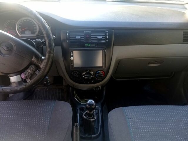 Сірий Шевроле Лачетті, об'ємом двигуна 1.6 л та пробігом 200 тис. км за 4000 $, фото 3 на Automoto.ua