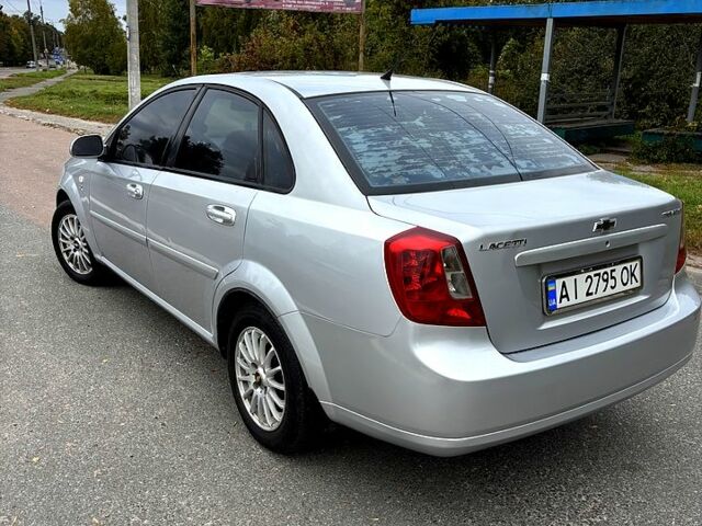 Серый Шевроле Лачетти, объемом двигателя 1.8 л и пробегом 260 тыс. км за 3850 $, фото 1 на Automoto.ua