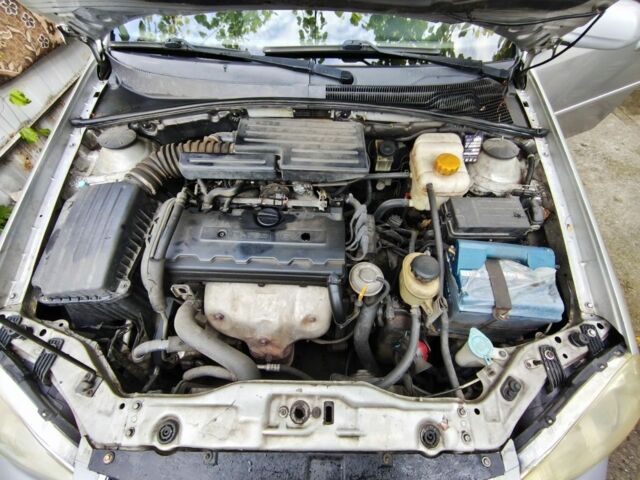 Серый Шевроле Лачетти, объемом двигателя 1.8 л и пробегом 180 тыс. км за 4200 $, фото 5 на Automoto.ua