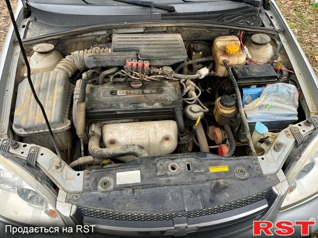 Серый Шевроле Лачетти, объемом двигателя 1.8 л и пробегом 313 тыс. км за 2800 $, фото 6 на Automoto.ua