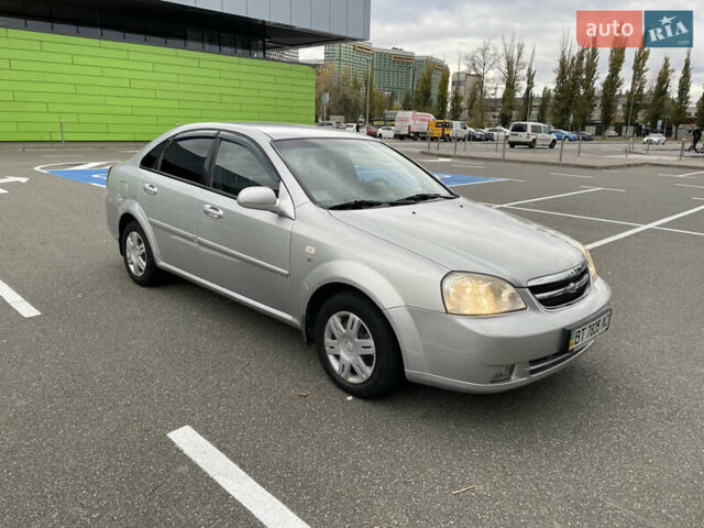 Серый Шевроле Лачетти, объемом двигателя 1.6 л и пробегом 144 тыс. км за 5300 $, фото 2 на Automoto.ua