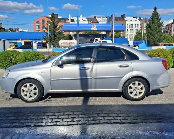 Серый Шевроле Лачетти, объемом двигателя 1.6 л и пробегом 250 тыс. км за 3200 $, фото 7 на Automoto.ua