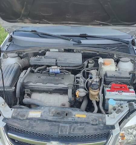 Серый Шевроле Лачетти, объемом двигателя 1.8 л и пробегом 175 тыс. км за 4600 $, фото 7 на Automoto.ua