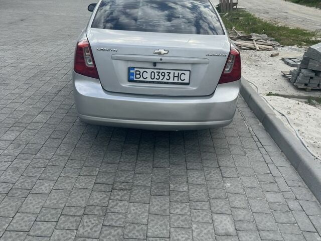 Серый Шевроле Лачетти, объемом двигателя 1.6 л и пробегом 220 тыс. км за 3200 $, фото 1 на Automoto.ua