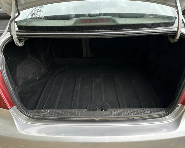 Серый Шевроле Лачетти, объемом двигателя 1.6 л и пробегом 255 тыс. км за 3600 $, фото 41 на Automoto.ua