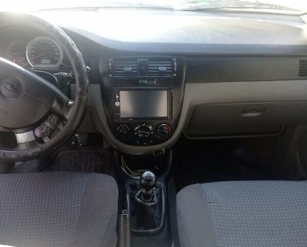 Сірий Шевроле Лачетті, об'ємом двигуна 1.6 л та пробігом 200 тис. км за 4000 $, фото 10 на Automoto.ua