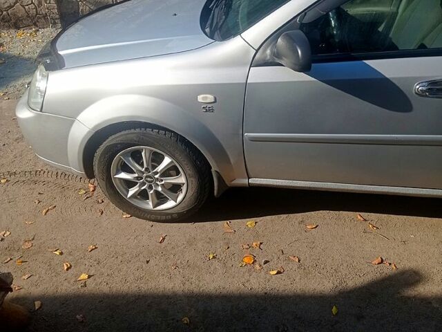 Сірий Шевроле Лачетті, об'ємом двигуна 1.6 л та пробігом 200 тис. км за 4000 $, фото 11 на Automoto.ua