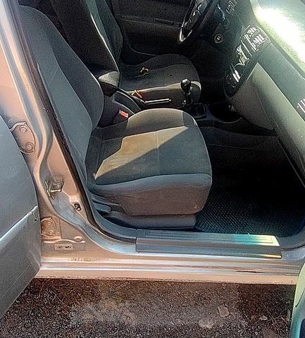 Серый Шевроле Лачетти, объемом двигателя 1.8 л и пробегом 298 тыс. км за 2250 $, фото 3 на Automoto.ua