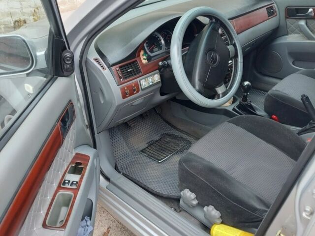 Серый Шевроле Лачетти, объемом двигателя 1.8 л и пробегом 318 тыс. км за 4400 $, фото 13 на Automoto.ua